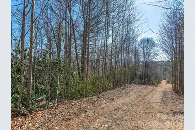 99999 Toe River Lane, Newland, NC 28657 - Photo 2
