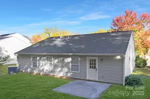 2012 Pheasant Glen Rd, Charlotte, NC 28214 - Photo 18