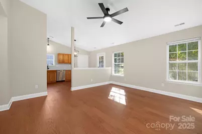 2012 Pheasant Glen Road, Charlotte, NC 28214 - Photo 2