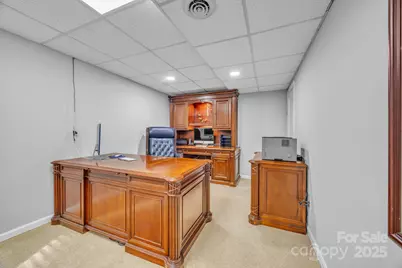 651 25th Avenue NW, Hickory, NC 28601 - Photo 28