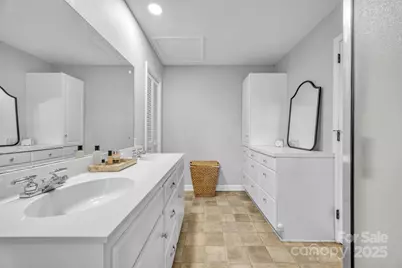 651 25th Avenue NW, Hickory, NC 28601 - Photo 22