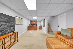 651 25th Ave NW, Hickory, NC 28601 - Photo 26