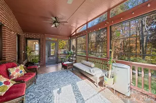 5224 Silchester Ln, Charlotte, NC 28215 - Photo 6