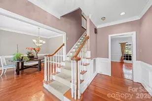 5224 Silchester Ln, Charlotte, NC 28215 - Photo 8