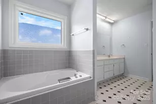 712 Painted Feather Ln NW, Conover, NC 28613 - Photo 16