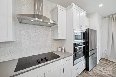 2318 Magnolia Blossom Way, Charlotte, NC 28211 - Photo 8