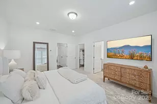 2318 Magnolia Blossom Wy, Charlotte, NC 28211 - Photo 18