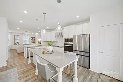 2318 Magnolia Blossom Way, Charlotte, NC 28211 - Photo 6