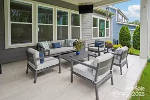 2293 Paddlers Cove Dr, Lake Wylie, SC 29710 - Photo 6