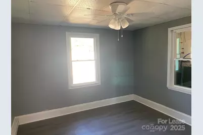 327 39th Street Place SW, Hickory, NC 28602 - Photo 16