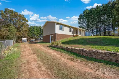 2422 Messer Street, Valdese, NC 28690 - Photo 4