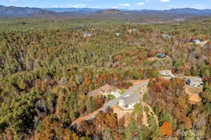 5588 Table View Ln, Lenoir, NC 28645 - Photo 8