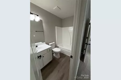 2617 Meadow Knoll Drive, Charlotte, NC 28269 - Photo 14