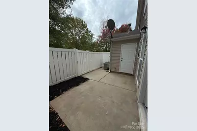 2617 Meadow Knoll Drive, Charlotte, NC 28269 - Photo 24