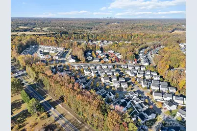 6004 Vista Woods Lane, Charlotte, NC 28215 - Photo 32