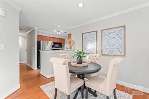 2514 Cranbrook Ln, Charlotte, NC 28207 - Photo 8