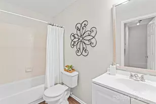 2514 Cranbrook Ln, Charlotte, NC 28207 - Photo 16