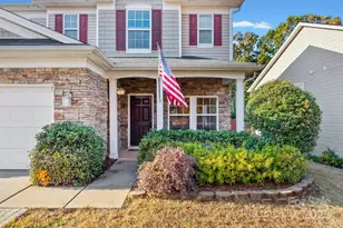 647 Hosta Dr, Fort Mill, SC 29715 - Photo 2