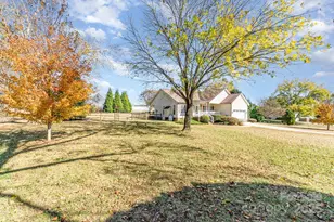 105 Cool Creek Ln, Mt Ulla, NC 28125 - Photo 2