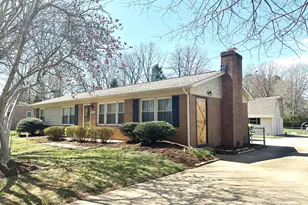 3157 28th St NE, Hickory, NC 28601 - Photo 4