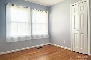 3157 28th St NE, Hickory, NC 28601 - Photo 32