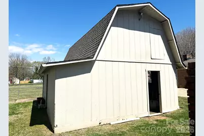 3157 28th Street NE, Hickory, NC 28601 - Photo 14