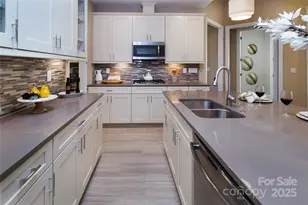 8949 Silver Springs Ct, Charlotte, NC 28215 - Photo 4