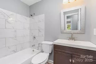 5201 Poplar Springs Dr, Charlotte, NC 28269 - Photo 18