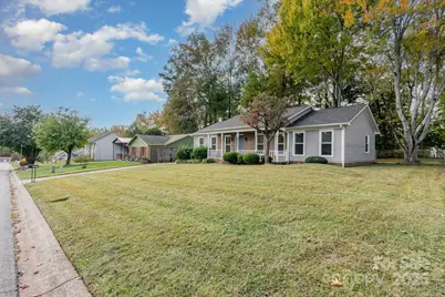 5201 Poplar Springs Drive, Charlotte, NC 28269 - Photo 4
