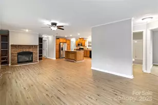 2420 Creekside Dr, Sharon, SC 29742 - Photo 8