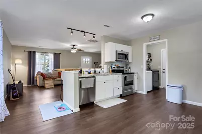 7 Diamond Hill Court, Greer, SC 29651 - Photo 10