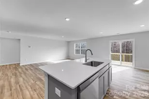 239 W 18th St, Kannapolis, NC 28081 - Photo 14