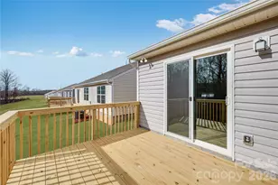 239 W 18th St, Kannapolis, NC 28081 - Photo 2