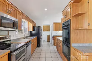 7 Crystal Ln, Waynesville, NC 28785 - Photo 10