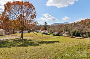 7 Crystal Ln, Waynesville, NC 28785 - Photo 2