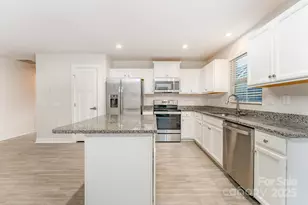 6017 Bellastead Dr, Charlotte, NC 28214 - Photo 2