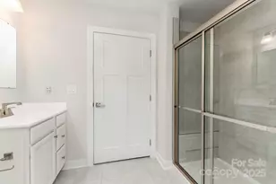 6017 Bellastead Dr, Charlotte, NC 28214 - Photo 24