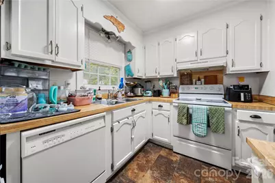 374 Efird Street, Gastonia, NC 28054 - Photo 6