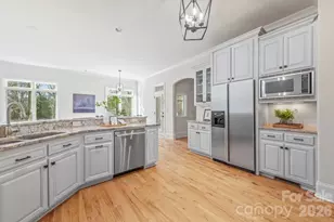 6042 Foggy Glen Pl, Matthews, NC 28104 - Photo 16