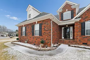 842 Treva Anne Dr SW, Concord, NC 28027 - Photo 2