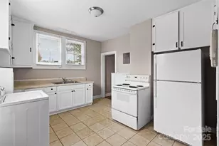 3726 Northampton Dr, Winston Salem, NC 27105 - Photo 8