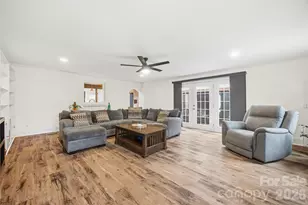 850 Burnley Rd, Charlotte, NC 28210 - Photo 12