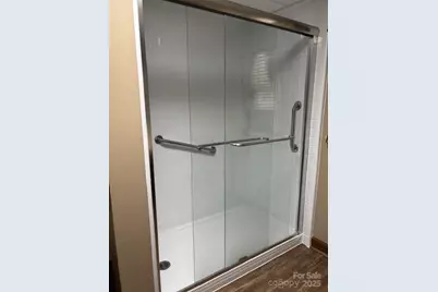 1250 21st Avenue NE, Hickory, NC 28601 - Photo 18