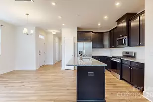 9645 Munsing Dr, Charlotte, NC 28269 - Photo 10