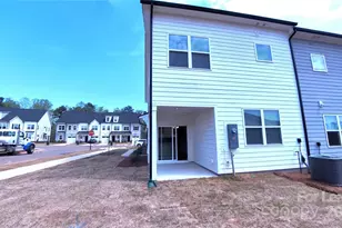 9645 Munsing Dr, Charlotte, NC 28269 - Photo 6