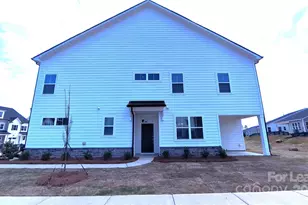 9645 Munsing Dr, Charlotte, NC 28269 - Photo 2