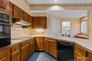 400 Charlotte St, Asheville, NC 28801 - Photo 12