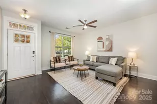 3252 Bending Birch Ln, Charlotte, NC 28206 - Photo 6