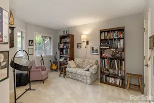 606 Red Oak Dr, Hendersonville, NC 28791 - Photo 26