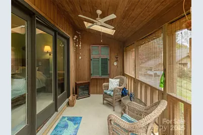 606 Red Oak Drive, Hendersonville, NC 28791 - Photo 22